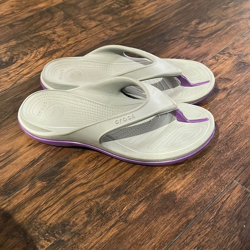 Crocs grey and purple slip one in EUC size 11 sandals